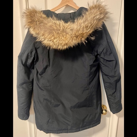 Woolrich Down Parka with Coyote Fur ruff - Picture 3 of 3